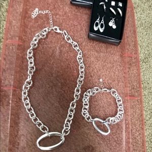 Necklace and earrings set - 14 piece